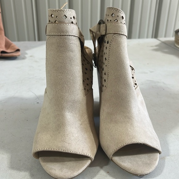 Just fab,size 7.5, tan - Picture 1 of 4